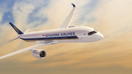 Singapore Airlines' A380 rolls back after landing at Delhi Airport