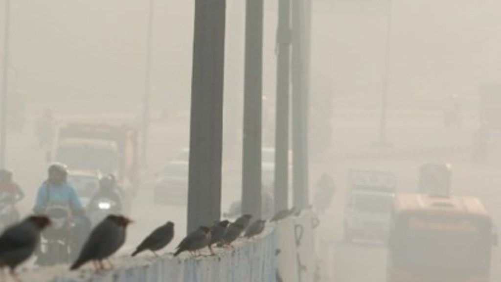 Delhi, Delhi pollution, Delhi AQI, Delhi air pollution, Delhi news, Lahore, Pakistan pollution, Pakistan Lahore, Delhi pollution update, world's most polluted city Delhi, Delhi pollution, Delhi AQI, Delhi air pollution, Delhi news, Lahore, Pakistan pollution, Pakistan Lahore, Delhi pollution update, world's most polluted city