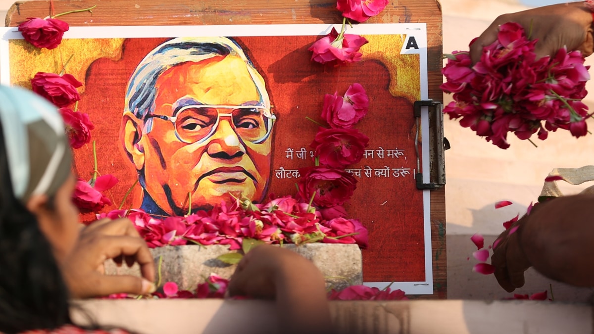 A Group of city artists making pictures of the former prime minister of India Atal Bihari Vajpayee, paying tribute to him in Lucknow on Friday. Express Photo/File.