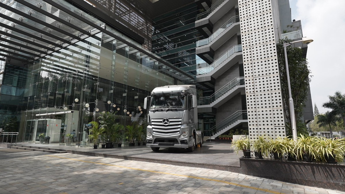 Daimler Truck Innovation Center keen to leverage AI to enhance safety; reiterates India at the core of its global strategy Daimler Truck Innovation Center keen to leverage AI to enhance safety; reiterates India at the core of its global strategy
