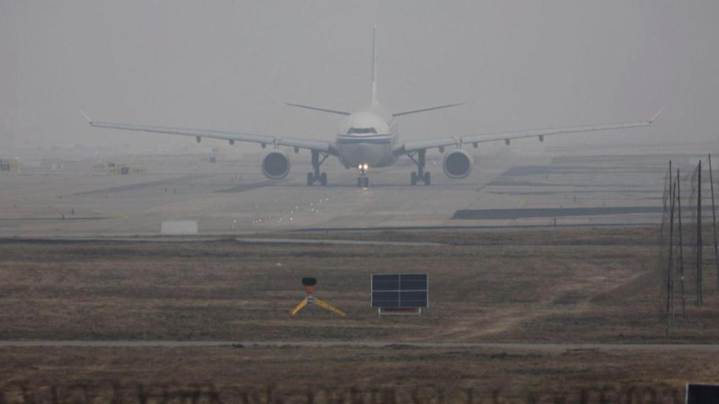 Aviation, flight news, India news today, Today news, Google news, Breaking news,weather conditions in Delhi,travel advisory,low visibility flights,India Meteorological Department,fog in Delhi,flight delays,Delhi airport advisory,CAT III compliant flights,air travel safety