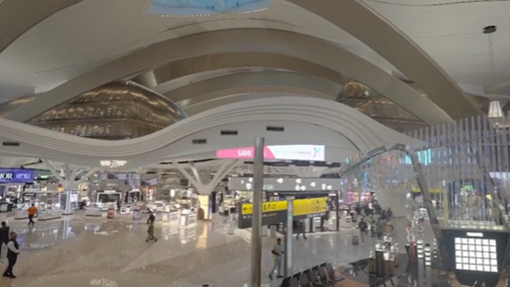 Abu Dhabi Airport: World's most beautiful airport