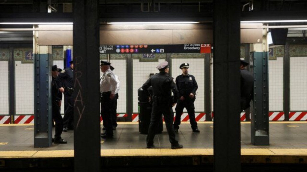 New York subway: Woman set on fire