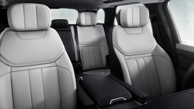 Range Rover Sport SUV (Interior)