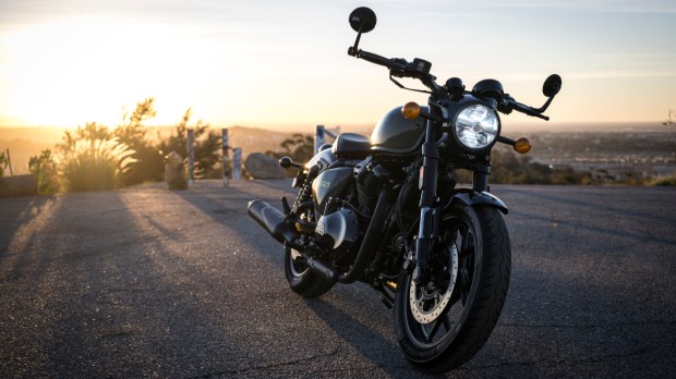 Royal Enfield Shotgun 650 (1)