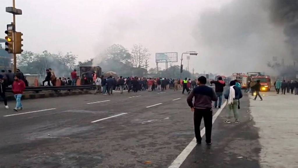 Truck carrying chemical hits other vehicles, catches fire on Jaipur-Ajmer highway