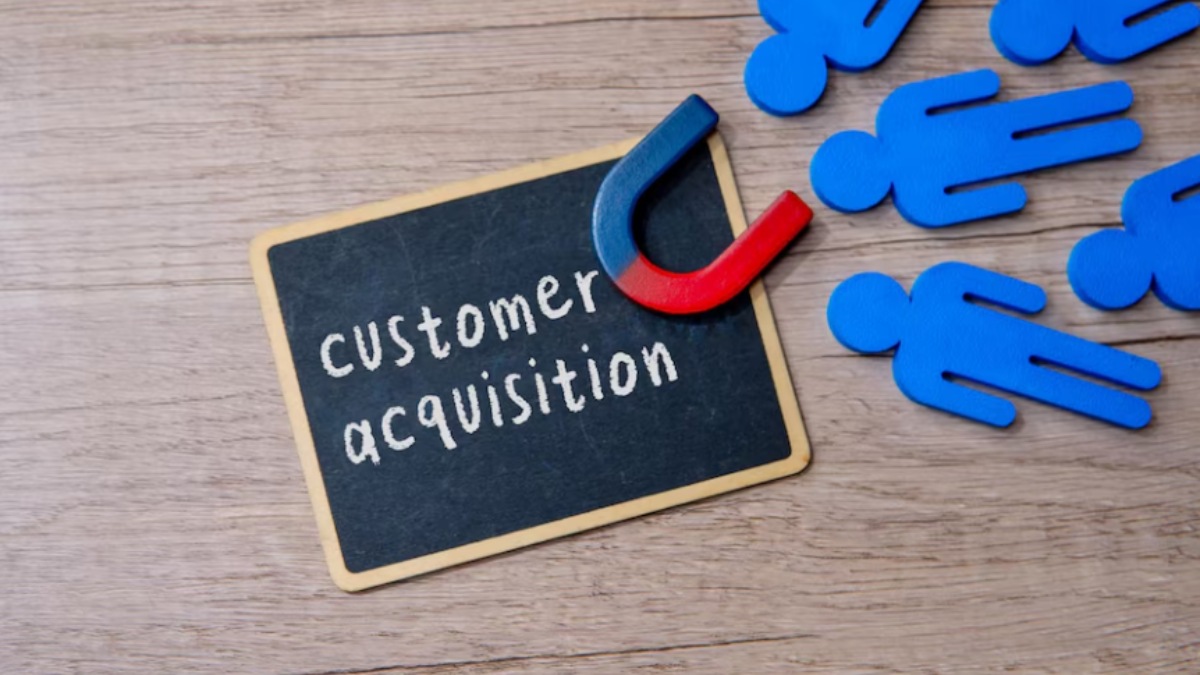 Acquiring a new customer can cost five to 25 times more than retaining an existing one. This startling figure comes from research published in the Harvard Business Review. (Image: Freepik)