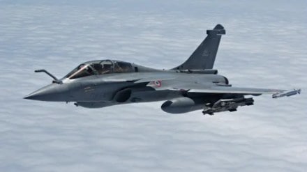 landmark deal for 26 Rafale-M Jets and 3 Scorpene Submarines soon. (Image Source: Dassault Aviation)