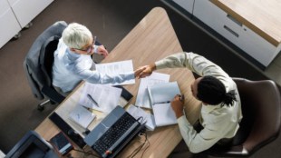 India outshines global peers in hiring trends, IT takes the lead