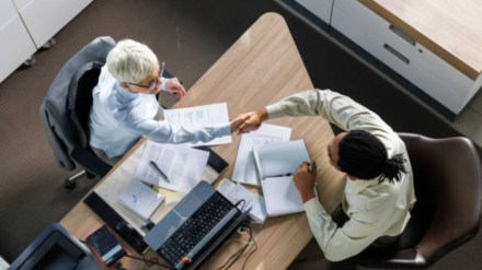 India outshines global peers in hiring trends, IT takes the lead