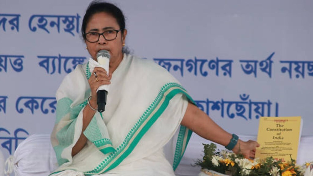 Mamata Banerjee urges Centre to protect minorities in violence-stricken Bangladesh, facilitate return of willing migrants