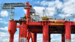 ONGC in talks with Shell, Petronas for gas ventures