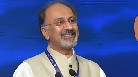 Speed up structural reforms: World Bank chief economist