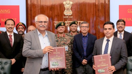 India Strengthens Artillery with Rs 7,629 Crore Deal for K9 VAJRA-T Guns