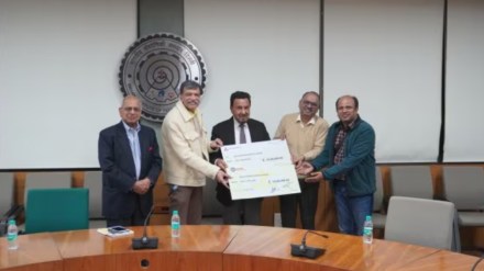 IIT Delhi receives Rs 1 crore donation from 1967 batch alumnus, announces peer teaching initiative