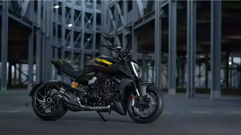 ducati diavel black