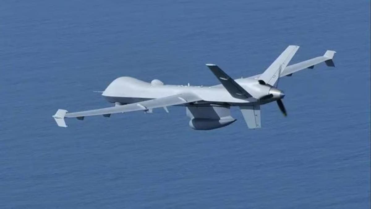 US Navy pilots shot down over Red Sea in suspected 'friendly fire ...
