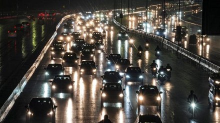 Delhi traffic advisory: Police issue guidelines ahead of Christmas – Check diversions, alternate routes, and restrictions here Delhi traffic advisory: Police issue guidelines ahead of Christmas – Check diversions, alternate routes, and restrictions here