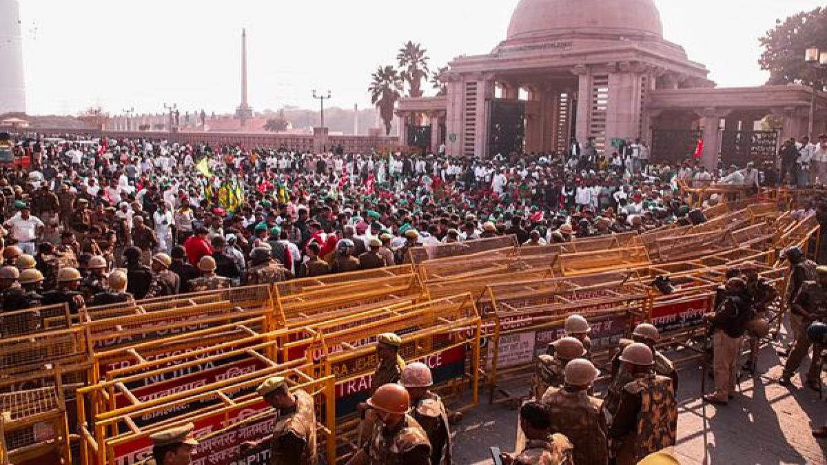 Farmers' protest: SC urges Punjab farmers’ leader to ensure protests don’t obstruct highways, disrupt public life Farmers' protest: SC urges Punjab farmers’ leader to ensure protests don’t obstruct highways, disrupt public life