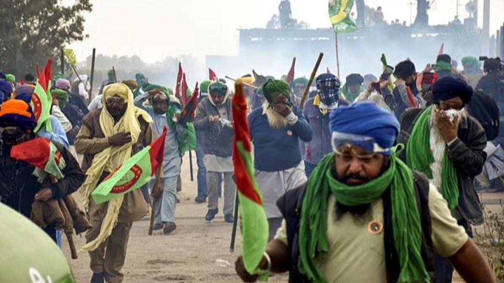 Farmers protest: 'Delhi Chalo' march suspended after protesters injured in tear gas shelling at Shambhu border
