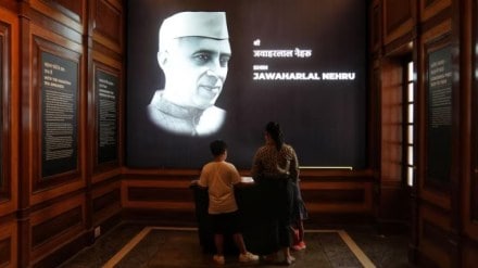 'Return Nehru's historical letters': Historian writes to Rahul Gandhi, seeks back documents taken by Sonia Gandhi in 2008