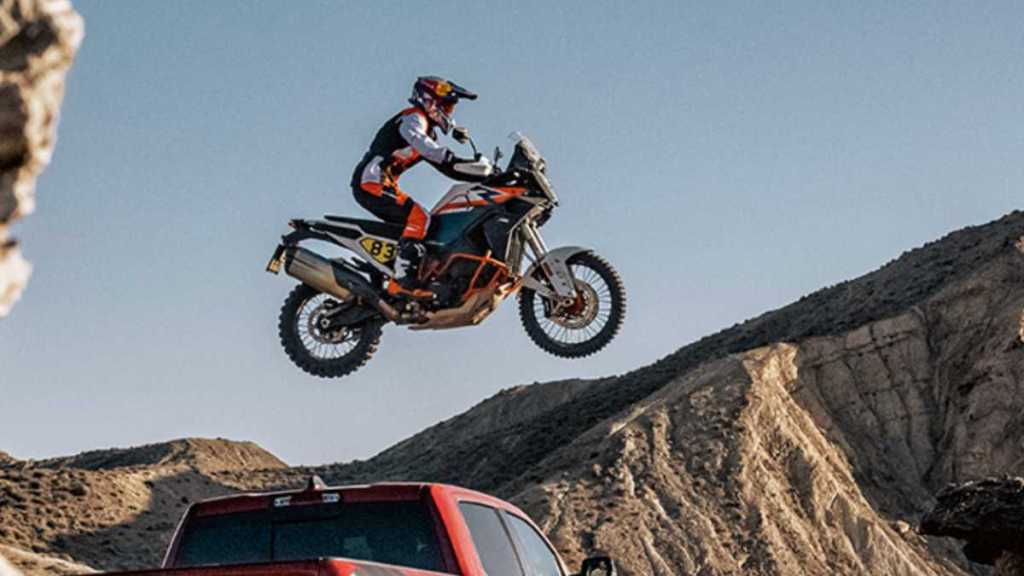 new ktm 1390 super adventure r