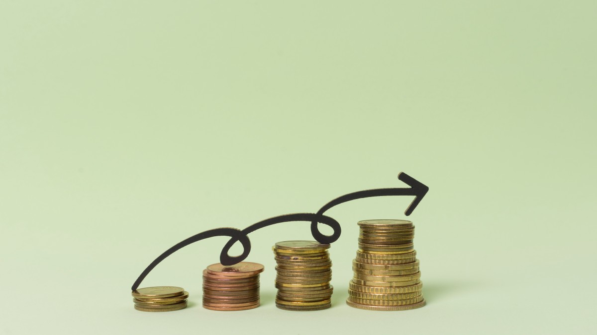 India's CAD narrowed slightly to 1.2 per cent of GDP in Q2 FY25. (Image Source: Freepik)