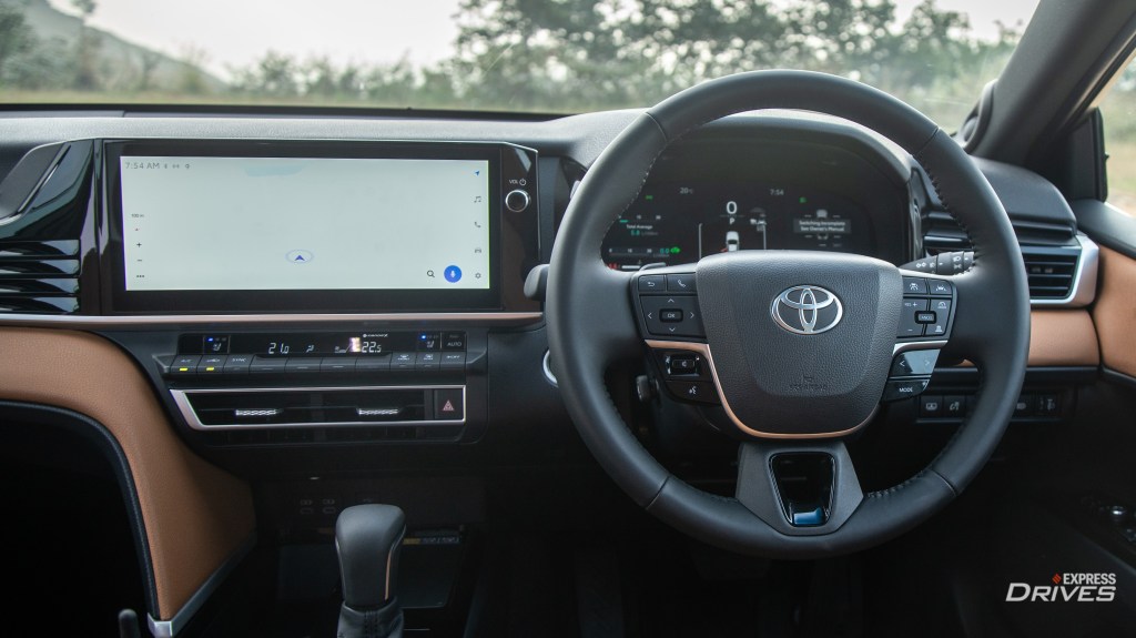 toyota-camry-review-116