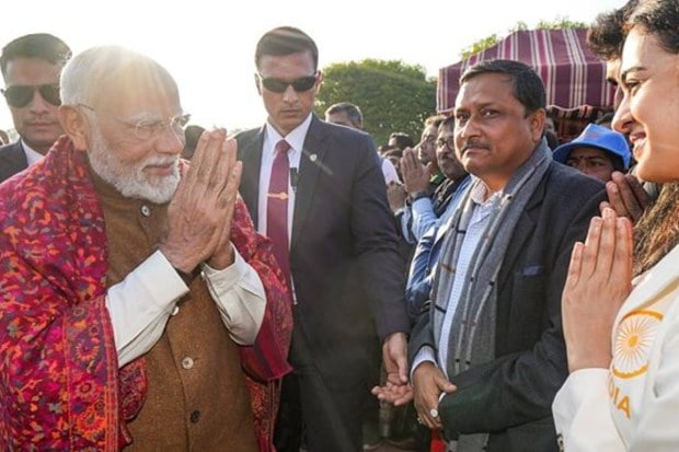On Sunday, January 26, 2025, President Droupadi Murmu, Vice President Jagdeep Dhankhar, Prime Minister Narendra Modi, and Indonesian President Prabowo Subianto posed for a group photo during the 'At-Home' reception held at the Rashtrapati Bhavan in New Delhi to celebrate the 76th Republic Day. (Image Source: PTI)