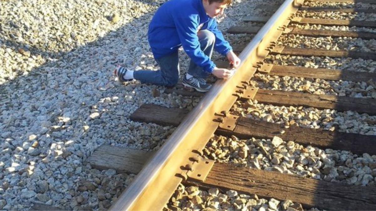 8th Pay Commission spurs Railway unions' demand for fair night duty allowance