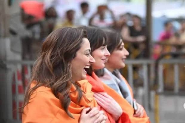 Johnson flanked with Sonali Bendre and Gayatri Joshi. (Photo source: Instagram)