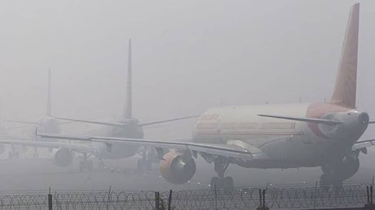 Dense fog at Srinagar airport Dense fog at Srinagar airport