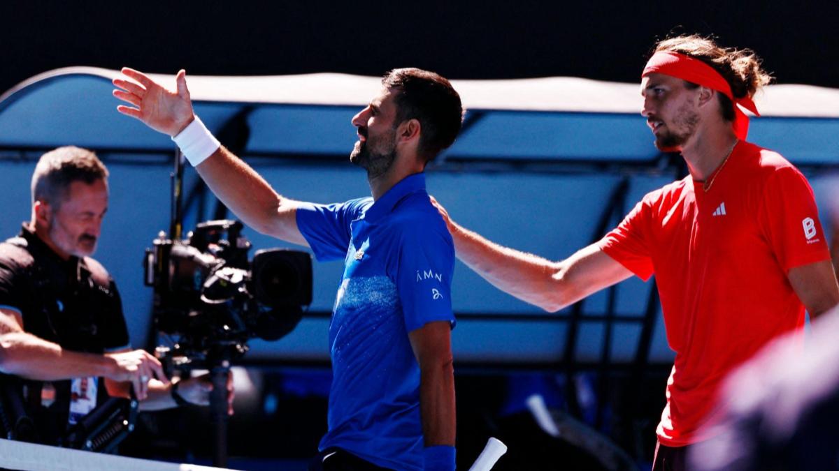 novak djokovic, djokovic injured, crowd boos djokovic, australian open 2025, australian open semi-final