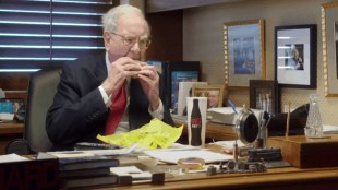 What Warren Buffett eats every day, Warren Buffett eating, diet of Warren Buffett, Warren Buffett eats, is Warren Buffett healthy, is Warren Buffett an entrepreneur, is Warren Buffett an ethical leader, Warren Buffett habits quote, what does Warren Buffett read every day, Warren Buffett bad habits, 2 Warren Buffett stocks to buy, Warren Buffett 2 succeed, 3 things Warren Buffett looks for, 3 Warren Buffett stocks to buy, Warren Buffett 3 things, Warren Buffett 3 things when hiring, 5 facts about Warren Buffett, 5 interesting facts about Warren Buffett, 5 books Warren Buffett recommends, Warren Buffett 7 rules of investing, Warren Buffett 8 rules, health news, wellness news,