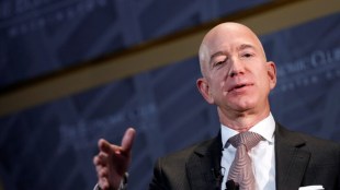 Jeff Bezos asks fans to choose the next 007