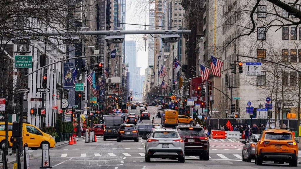 U.S. economy grew less than expected in fourth quarter, Slowdown reflected softer investments and exports /Representative Photo. (Image Source: Reuters) U.S. economy grew less than expected in fourth quarter, Slowdown reflected softer investments and exports /Representative Photo. (Image Source: Reuters)