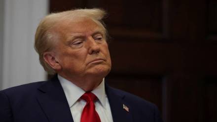 Trump birthright citizenship order halted