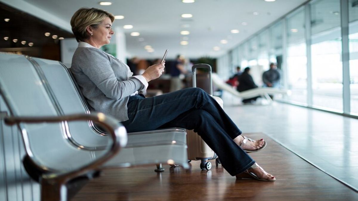 Best credit cards for airport lounge access in India in 2025 Best credit cards for airport lounge access in India in 2025