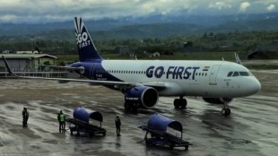 Srinagar airport reports major flight disruptions due to snowfall, all morning flights delayed