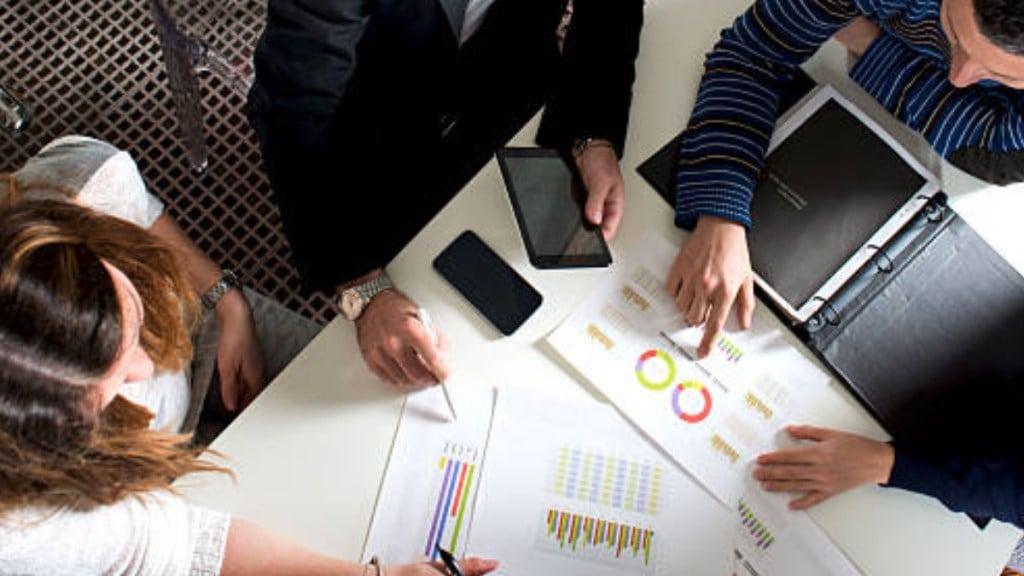Delhi based startup Enlog eyes 4x growth in FY25, driving energy efficiency revolution