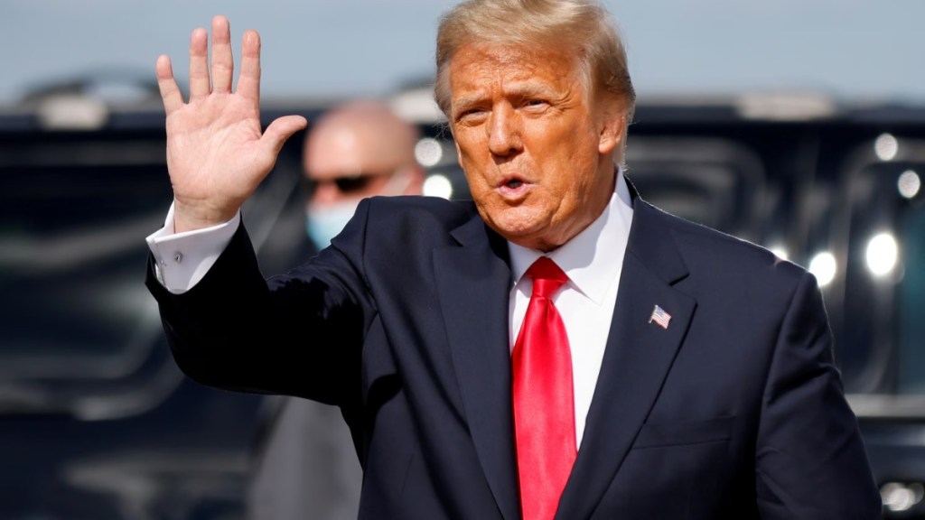 Trump asks federal employees to leave the job by February 6, offers a buyout with 8 months pay. (Image Source: Reuters)