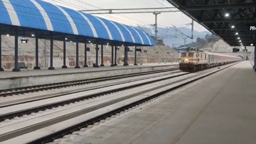 Final trial run on the Katra-Budgam railway track of Udhampur-Srinagar-Baramulla Rail Link (USBRL) completed successfully. Final trial run on the Katra-Budgam railway track of Udhampur-Srinagar-Baramulla Rail Link (USBRL) completed successfully.