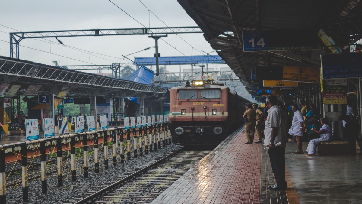 Train derailment attempt in UP; FIR lodged in Bareilly investigation underway, /Representational Image. (Image Source: Freepik) Train derailment attempt in UP; FIR lodged in Bareilly investigation underway, /Representational Image. (Image Source: Freepik)