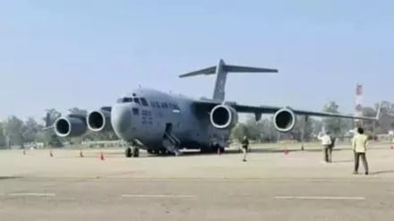 Plane carrying second batch of 116 deportees from US lands in Amritsar . (Image Source: PTI) Plane carrying second batch of 116 deportees from US lands in Amritsar . (Image Source: PTI)