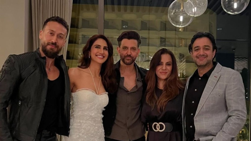 hrithik roshan, sussanne khan, dj aqeel hrithik roshan, sussanne khan, dj aqeel