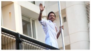 shah rukh khan, srk, bollywood, mannat, pali hill, gauri khan, suhana khan
