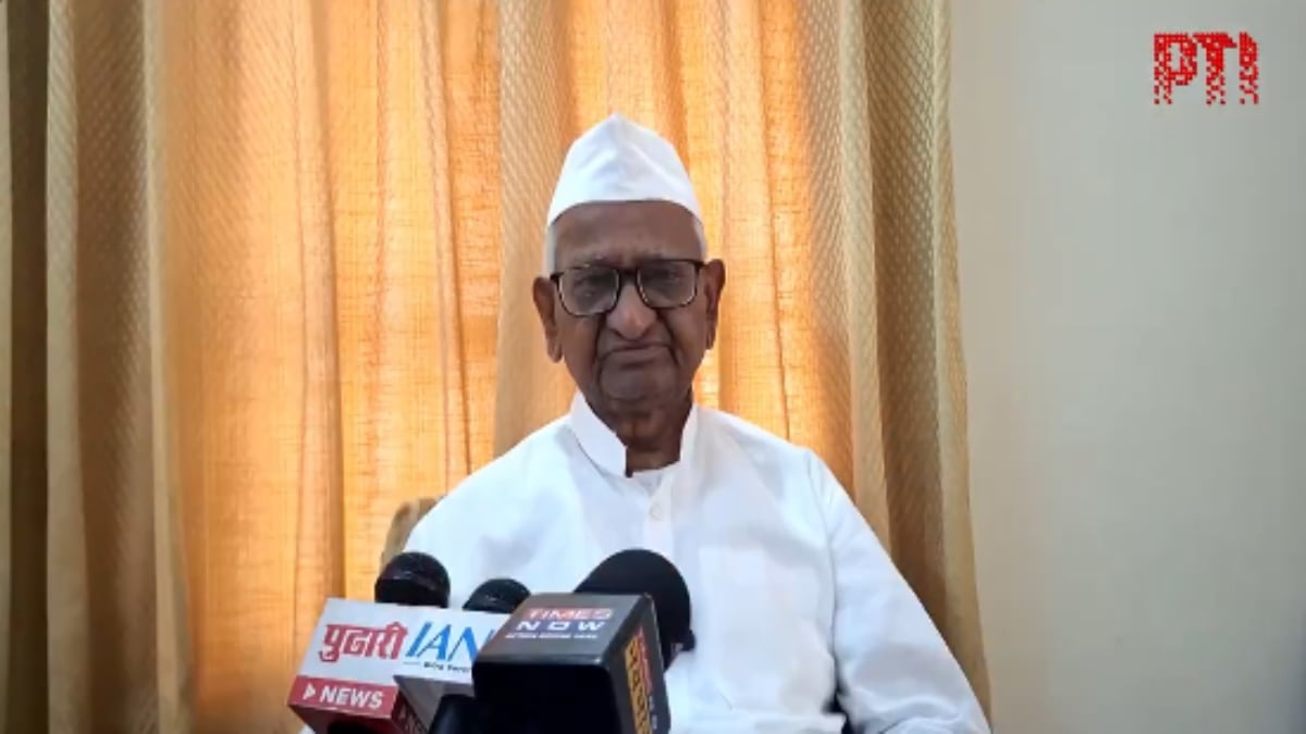 Anna Hazare responds to Kejriwal’s dismal performance in Delhi polls