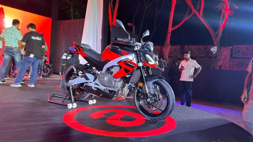 Aprilia Tuono 457