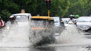 Rains wreak havoc in Bengaluru; 10 flights diverted