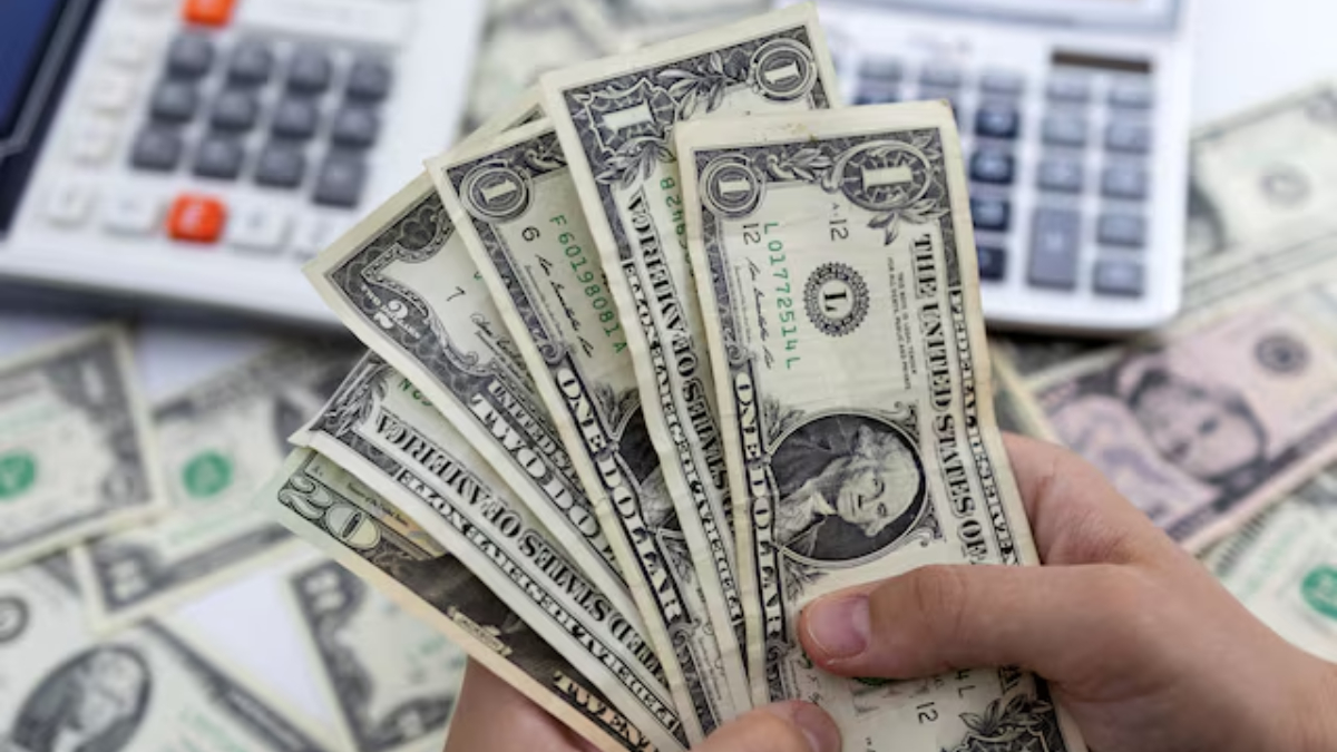 Dollar, oil prices surge Dollar, oil prices surge